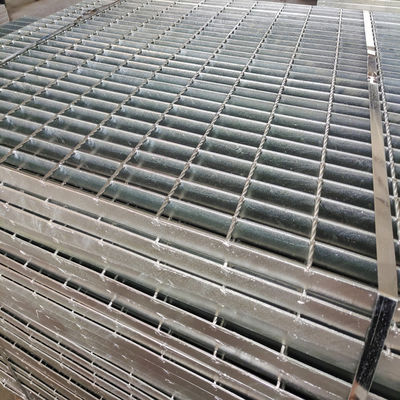 Hot Dip Galvanized Steel Bridge Grating Serrated Bar High Strength