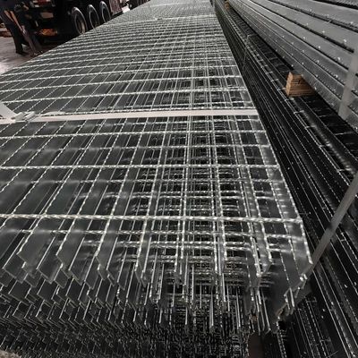 30x30mm PPGI الجهاز الضغط لحام أرضية طابق الحديد الشبك