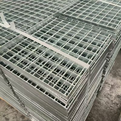 الرصيف مضاد الانزلاق الشكل المربع القدرة على الحمل الفولاذ المقاوم للصدأ الحائط المستدير