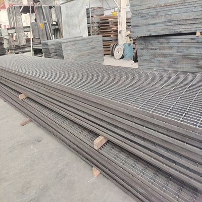 G325/40/100 الفولاذ المسمار الأسود الشبك 1000*6000mm