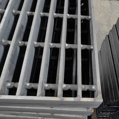 الحديد الصناعي أرضية الطابق الشبكية مع 30mm تساقط شريط المحامل