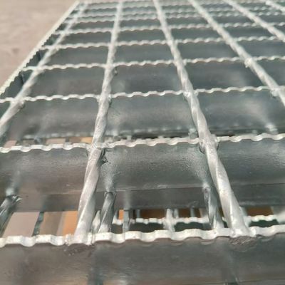 شباك الفولاذ المقاومة للأشعة فوق البنفسجية: ألوان لا تتلاشى وتستمر لفترة طويلة