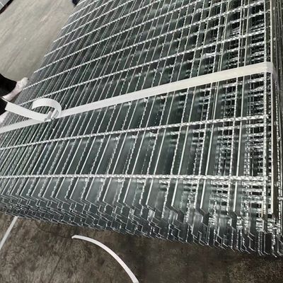 1000x1000mm الصناعية الصلب الشبكية مع 30 ملم حمالة شريط الفراغ ونوع شريط مسطح