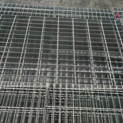 الفولاذ المقاوم للصدأ الصناعية الصلب المطاوئ شبكة الشريط الشريط مع شريط مسطح 30mm Pitch