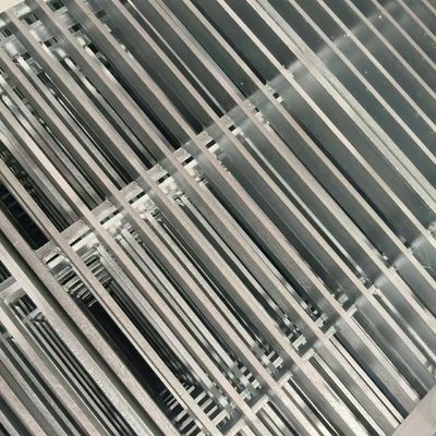 أسلاك القضبان من الألومنيوم قوية ودائمة ومتعددة الاستخدامات للأرضيات الصناعية