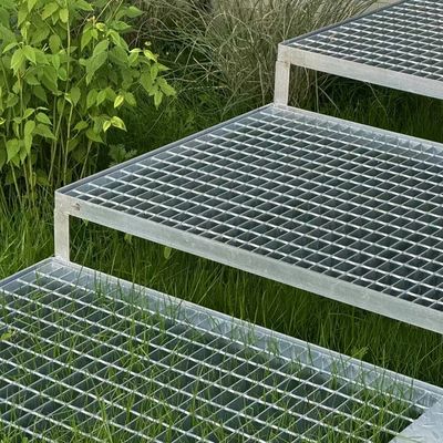 السطح الساطع الحديدية المطاطية الشبكية 3mm 30mmx30mm الحرارية المصقولة